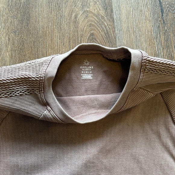 Aerie Offline Women's Brown Long Sleeve Cropped Shirt - Picture 2 of 9
